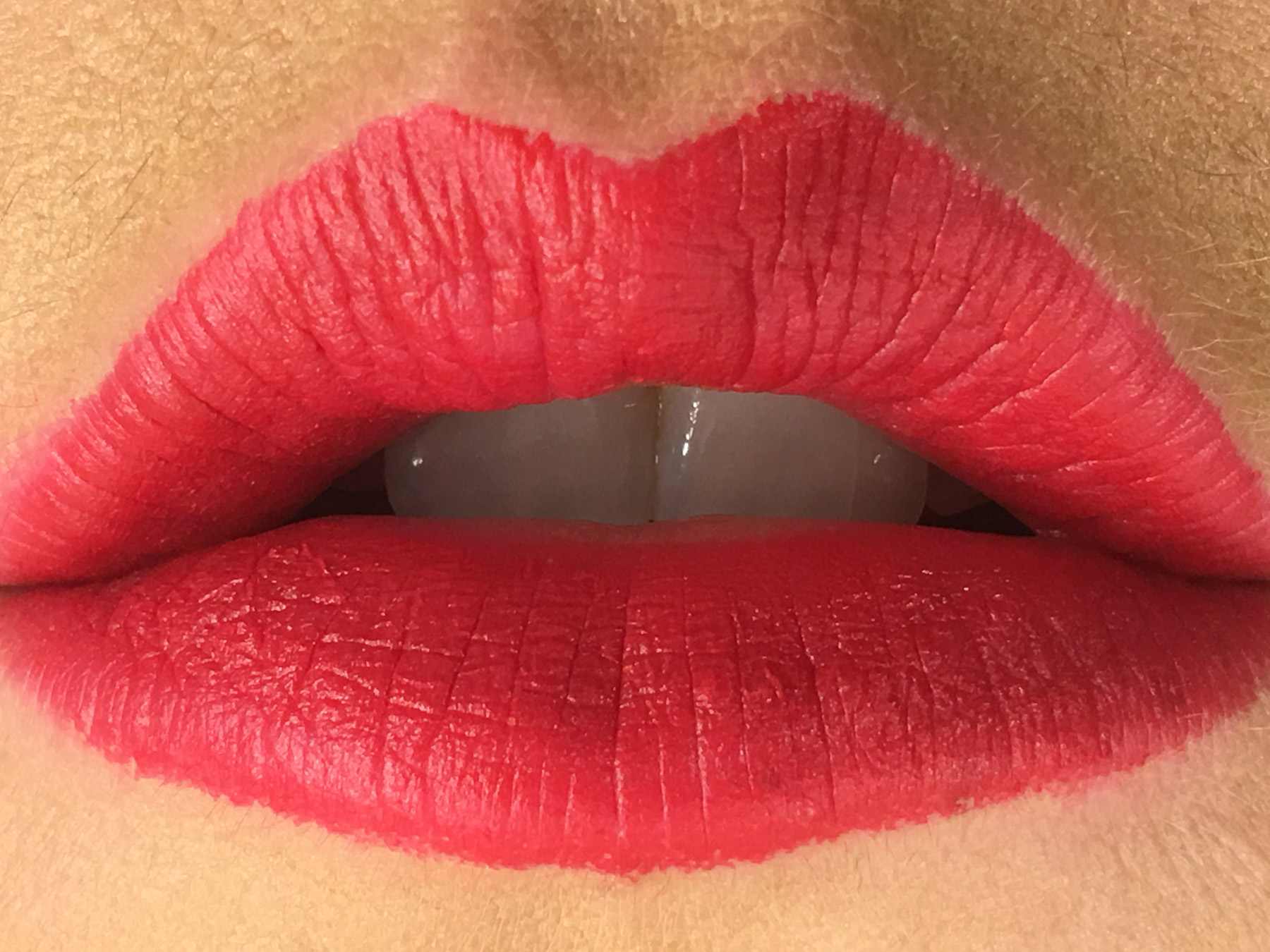 Lipstick-Kat-Von-D---Underage-Red---LIPS.jpg