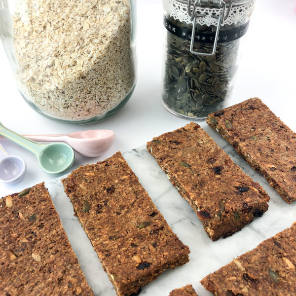 Date and Oat Bar