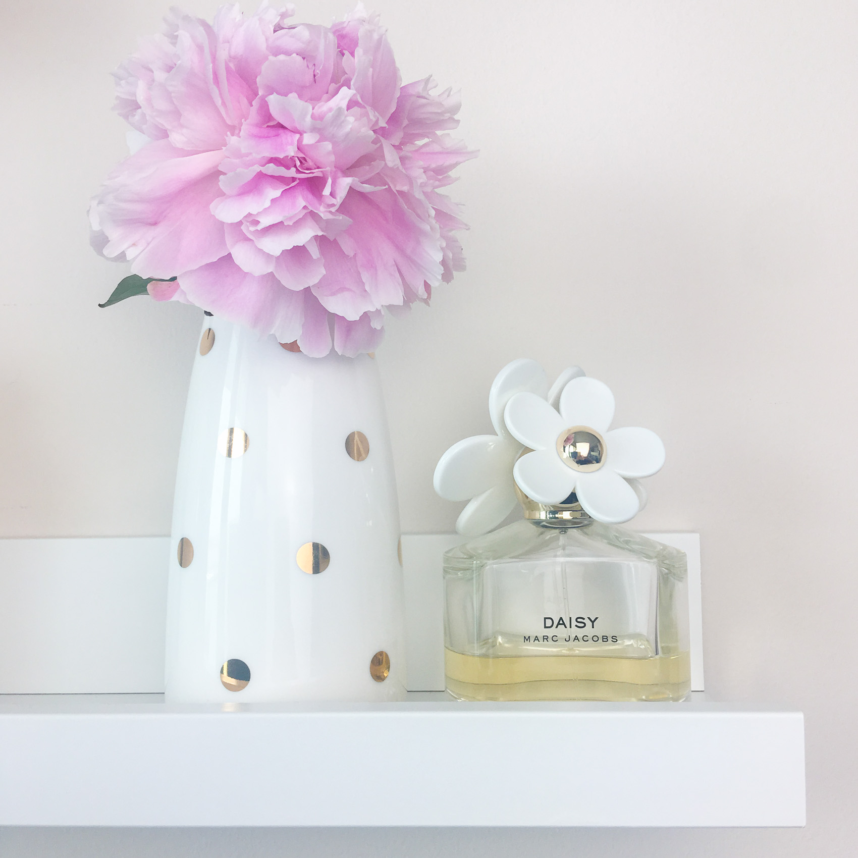 Peonies, Marc Jacobs Daisy